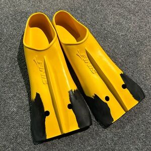 Z2 Finis Yellow Swim Fins men’s size D